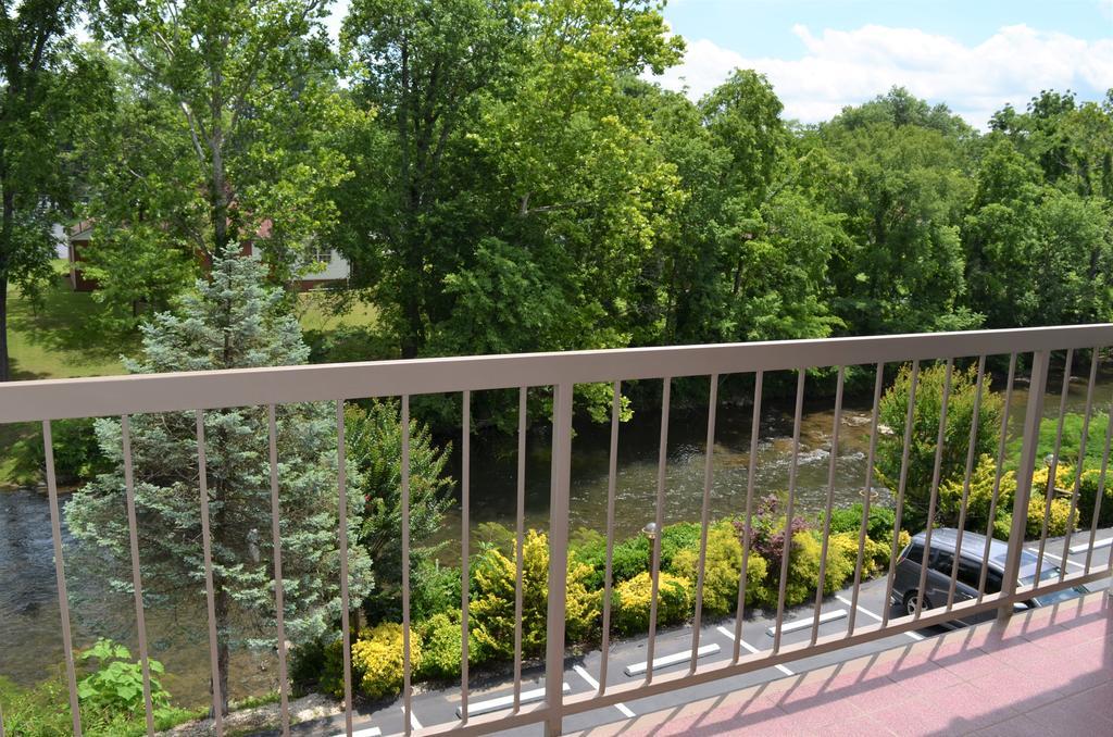 Rivergate Mountain Lodge 비둘기 포지 외부 사진